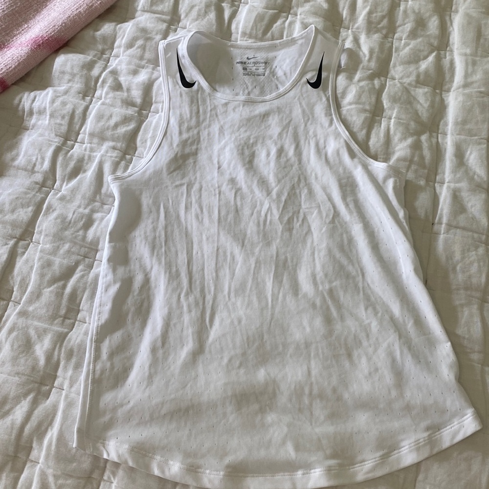 nike aeroswift 2020 tank